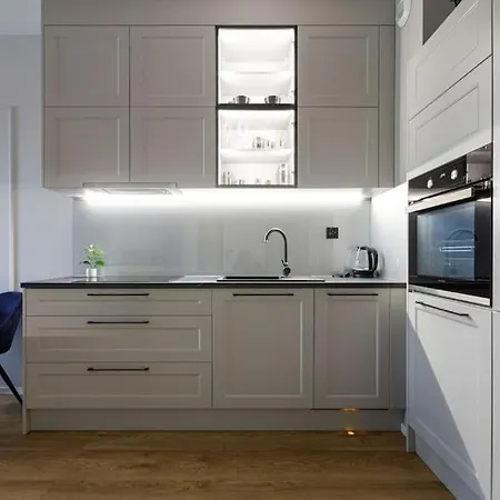 Golden - Great Location - Cozy And Bright&janapawla19 아파트 *